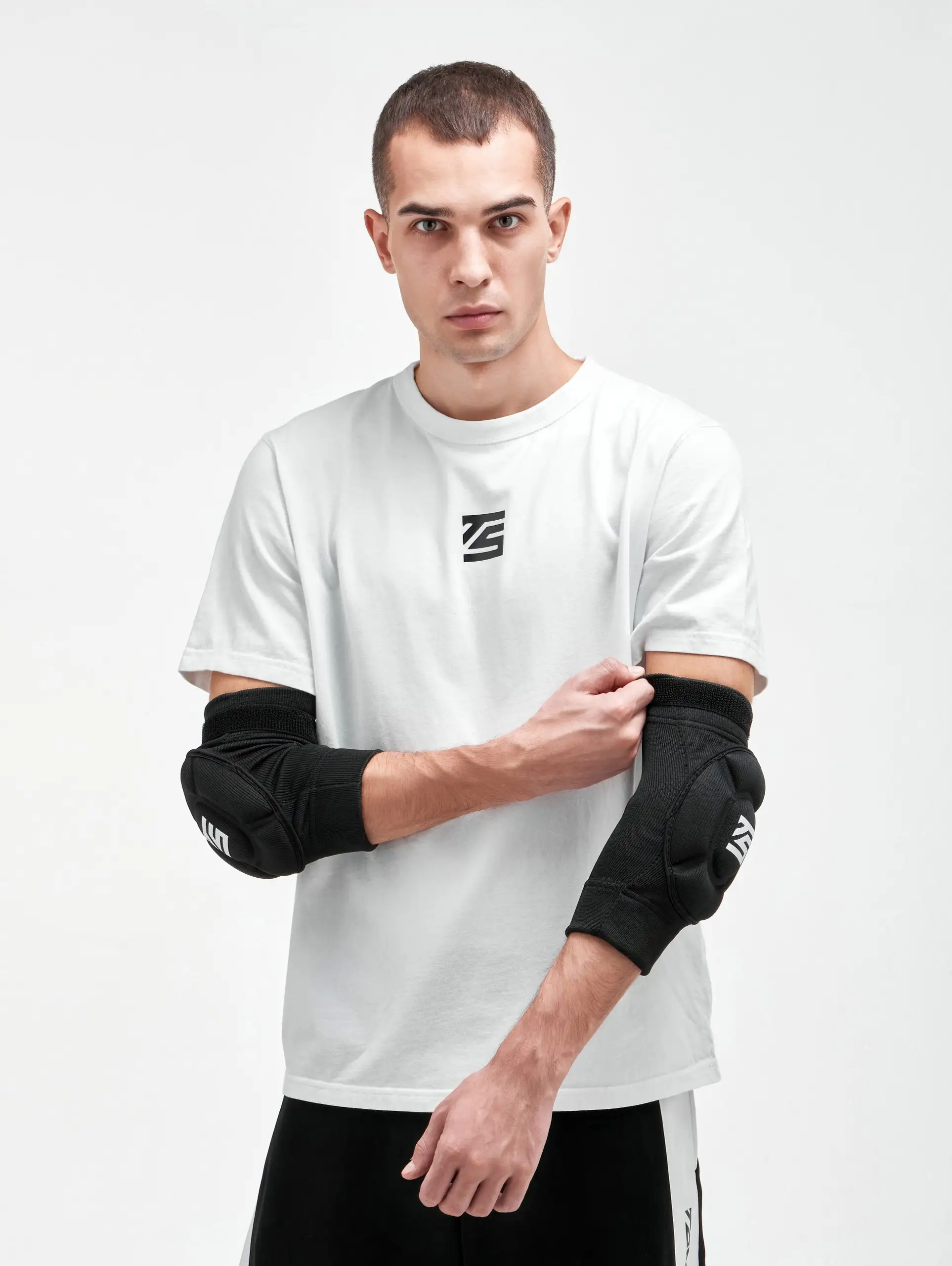 Налокотники Tomorrow Star Black Line