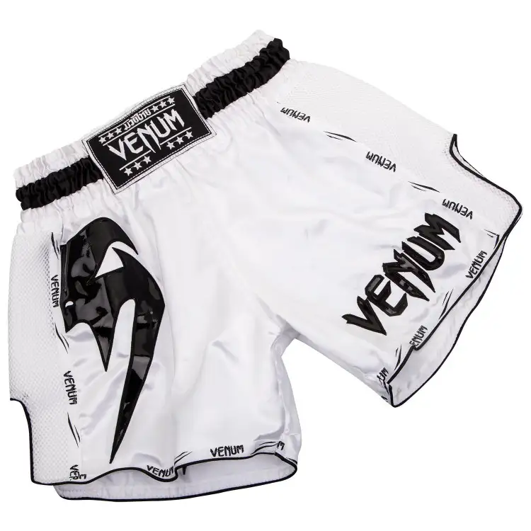 Шорты Muay Thai Venum Giant  белые