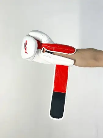 Боксерские перчатки Infinite Force Impulse