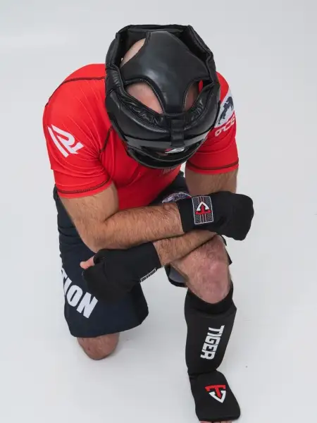 Шлем боксерский TS Sport с решеткой черный (XL)