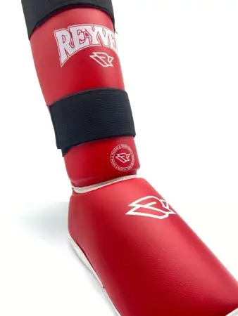 Защита голени и стопы  Reyvel Classic красная