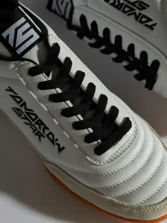 Сороконожки Tomorrow Star Legend белые