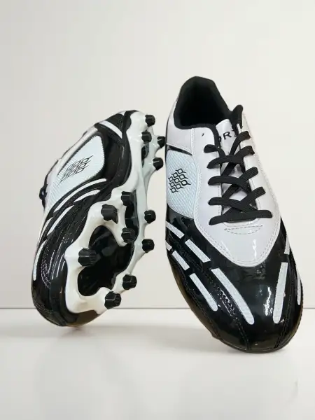 Бутсы CLASSIC BLACK AND WHITE