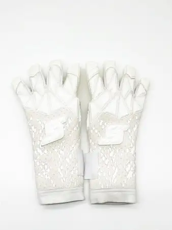 Вратарские перчатки футбольные Tigershop  белые