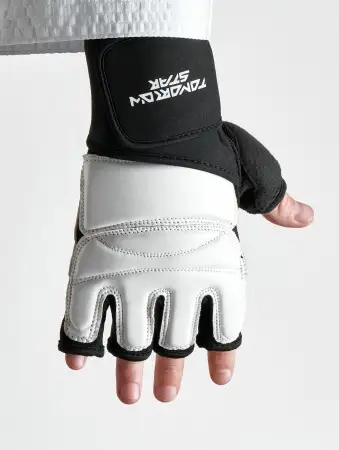 Перчатки для тхэквондо Tomorrow Star Vortex черно-белые