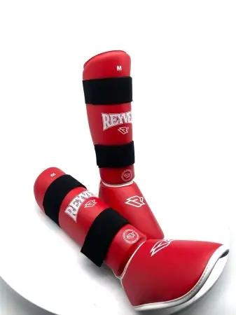 Защита голени и стопы  Reyvel Classic красная