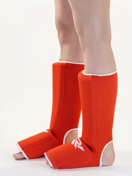Защита голени и стопы  RV формованная красная