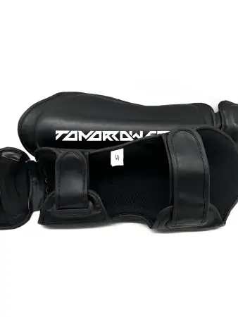 Защита голени и стопы Tomorrow Star Black Line