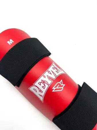 Защита голени и стопы  Reyvel Classic красная