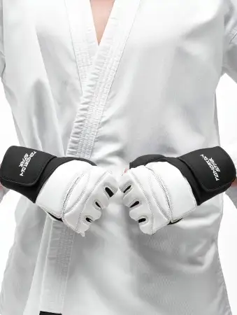 Перчатки для тхэквондо Tomorrow Star Vortex черно-белые