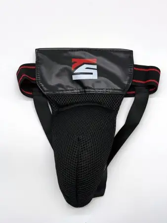 Защита паха мужская Tomorrow Star черная с красно-черной резинкой
