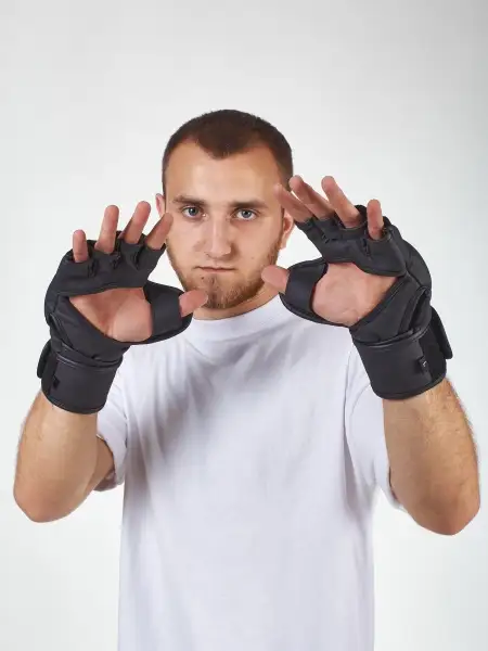 Перчатки для ММА Boybo B-series, черно-синии