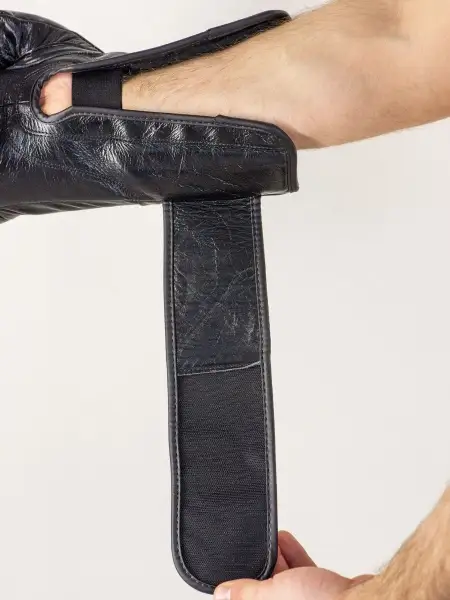 Перчатки боксерские LEADERS MEX BK черный