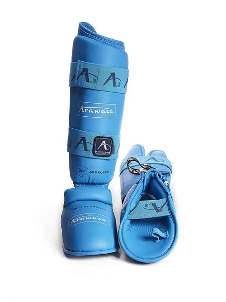 Защита голени и стопы для каратэ ARAWAZA синяя (одобрено для соревнований)
