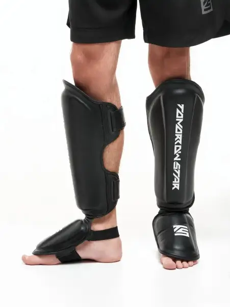 Защита голени и стопы Tomorrow Star Black Line