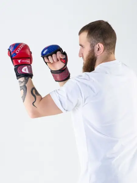 Перчатки тренировочные OXXFIRE MMA, красные