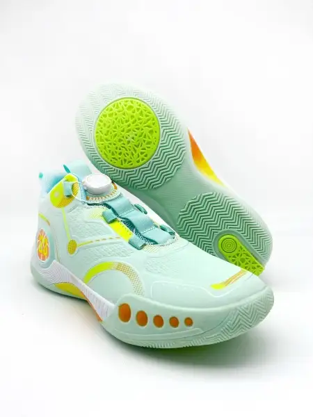 Баскетбольные кроссовки