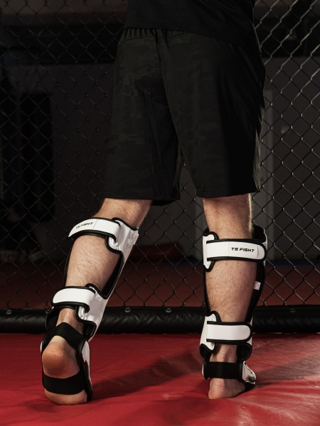 Защита голени и стопы Tomorrow Star Fury White Black