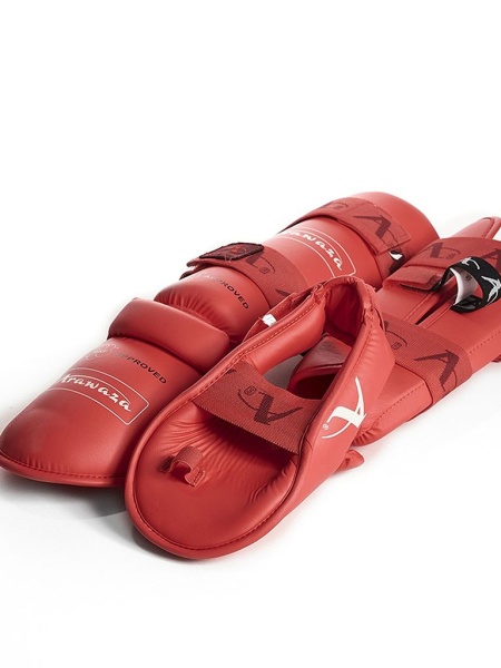 Защита голени и стопы для каратэ ARAWAZA красная (одобрено для соревнований)