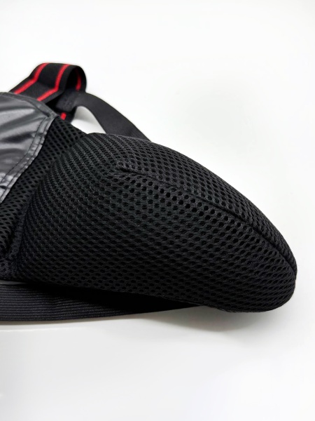 Защита паха Tomorrow Star Red Line (M) черная