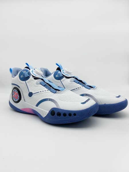 Баскетбольные кроссовки white blue