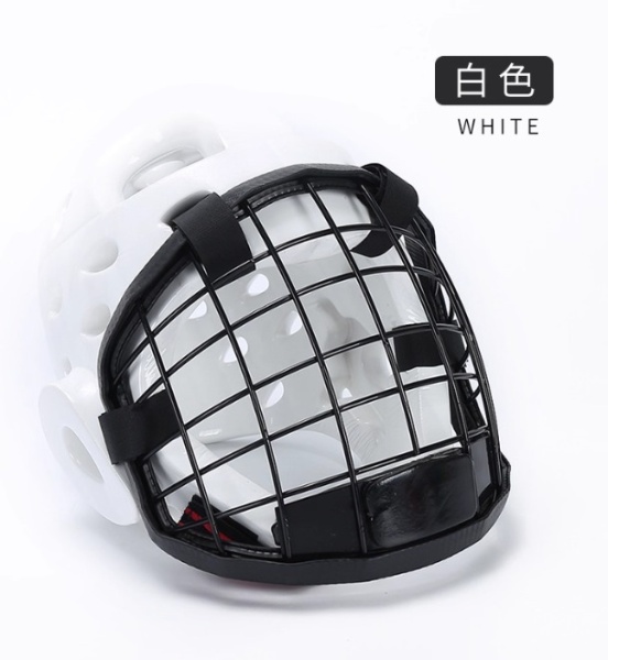 Шлем с металлической решеткой для каратэ бело-черный