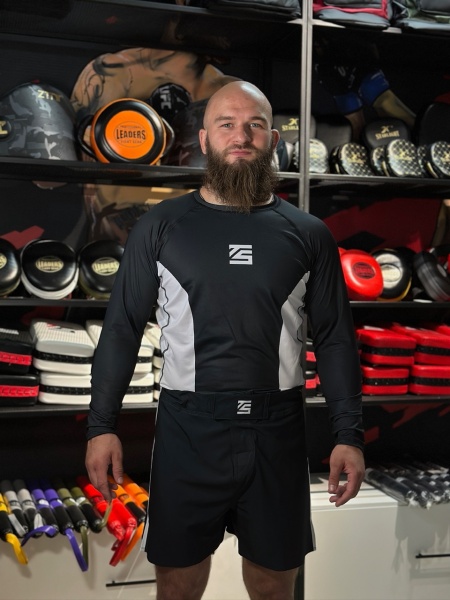 Рашгард Tomorrow Star черно-белый