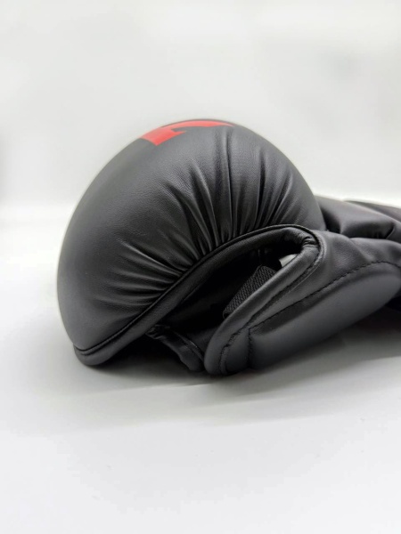 Перчатки для ММА черные Tomorrow Star